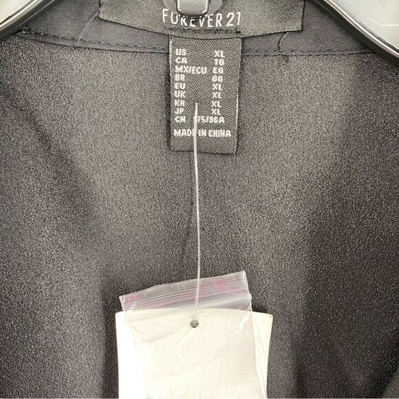 Forever 21 V Neck Sleeveless Button Front Mini Toe Front Black Bodycon Dress XL - Picture 3 of 5